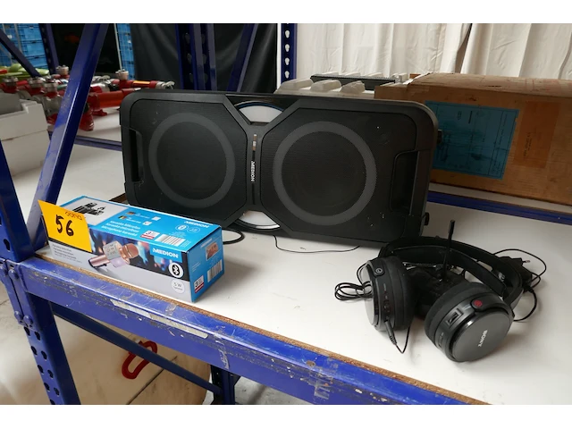 Bluetooth partyluidspreker - draadloze koptelefoon - karaoke microfoon - afbeelding 1 van  4