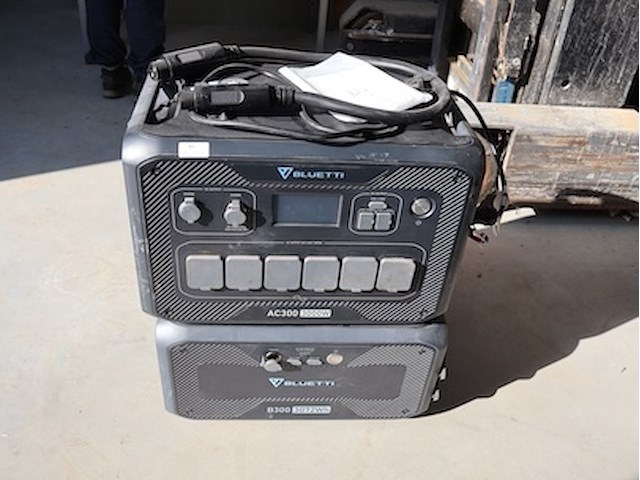 Bluetti ac300 & b300 - afbeelding 2 van  8