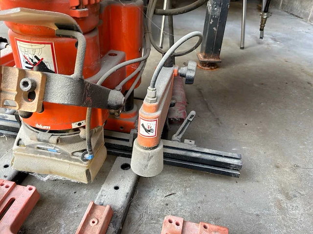 Blum boormachine - minipers - minipress hardware boormachine m51p1000 – 2000 - afbeelding 10 van  11