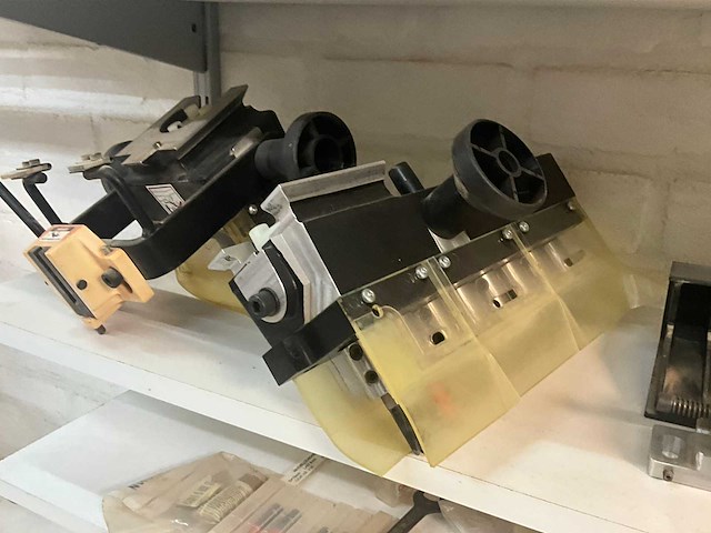 Blum minipress pro boormachine - afbeelding 11 van  19