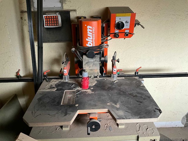 Blum minipress pro drilling hardware scharnierdeuren - afbeelding 7 van  12