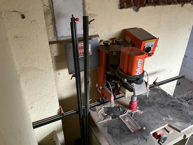 Blum minipress pro drilling hardware scharnierdeuren - afbeelding 11 van  12