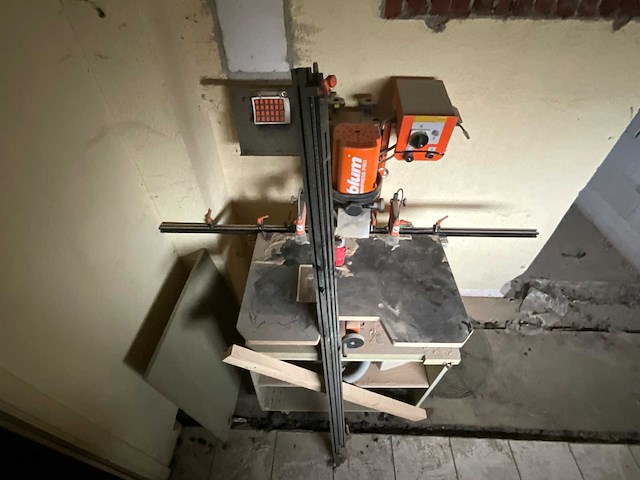 Blum minipress pro drilling hardware scharnierdeuren - afbeelding 12 van  12