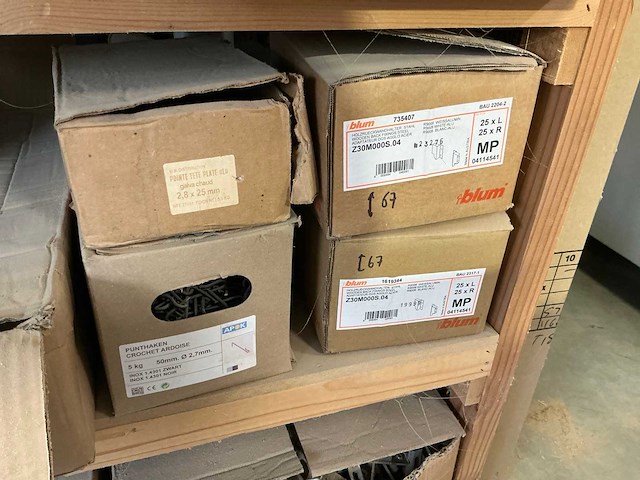 Blum partij scharnieren, schuifgeleiders en toebehoren - afbeelding 3 van  21