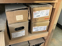 Blum partij scharnieren, schuifgeleiders en toebehoren - afbeelding 3 van  21