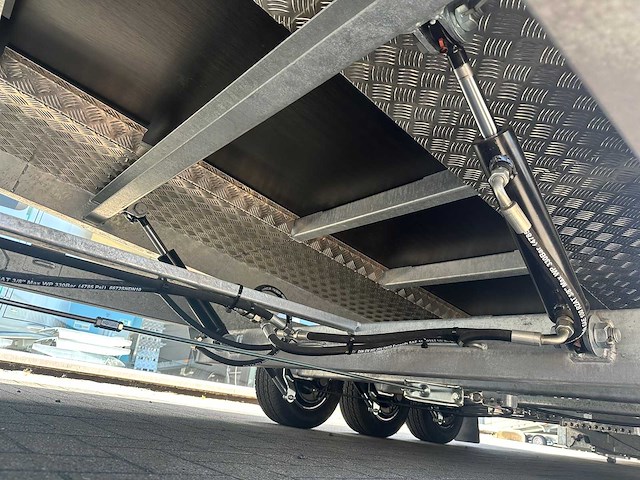 Blyss - monte carlo deluxe - dh - closed car transporter - 2025 - afbeelding 6 van  21