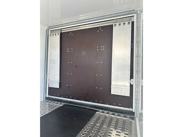 Blyss - monte carlo deluxe - dh - closed car transporter - 2025 - afbeelding 9 van  21