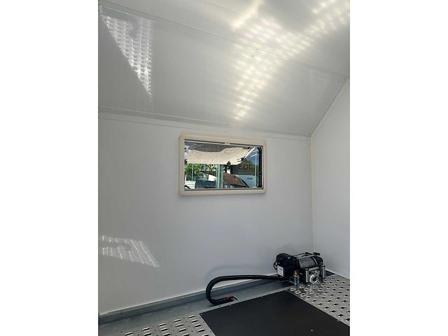 Blyss - monte carlo deluxe - dh - closed car transporter - 2025 - afbeelding 14 van  21