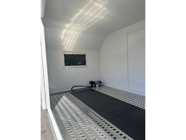 Blyss - monte carlo deluxe - dh - closed car transporter - 2025 - afbeelding 21 van  21