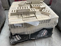 Bmb pallet bakstenen - afbeelding 1 van  3