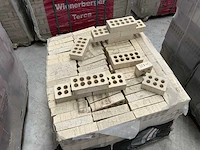 Bmb pallet bakstenen - afbeelding 3 van  3