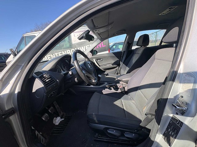 Bmw - 1-serie - 116i - car - 2005 - afbeelding 10 van  12