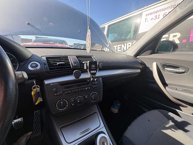 Bmw - 1-serie - 116i - car - 2005 - afbeelding 4 van  14