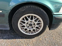 Bmw - 1997 - 318i - 318i - personenauto - afbeelding 4 van  19