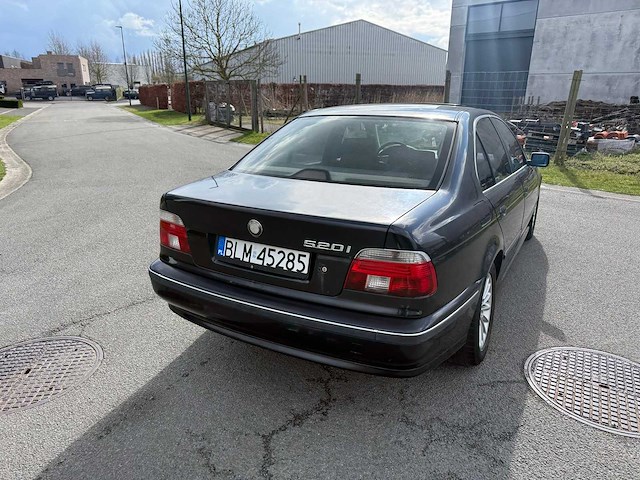 Bmw - 1997 - 520 i - 520 - personenauto - afbeelding 3 van  13