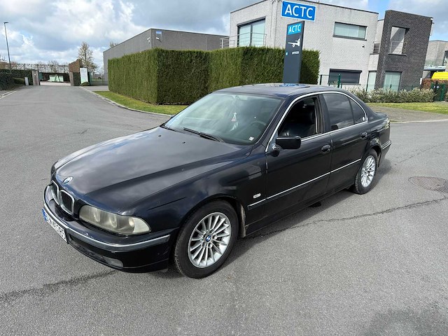 Bmw - 1997 - 520 i - 520 - personenauto - afbeelding 1 van  13