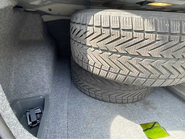 Bmw - 2005 - 325i - afbeelding 8 van  22