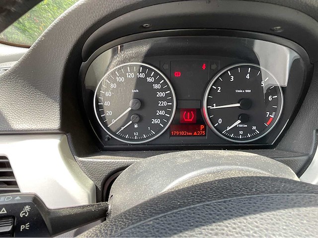 Bmw - 2005 - 325i - afbeelding 11 van  22