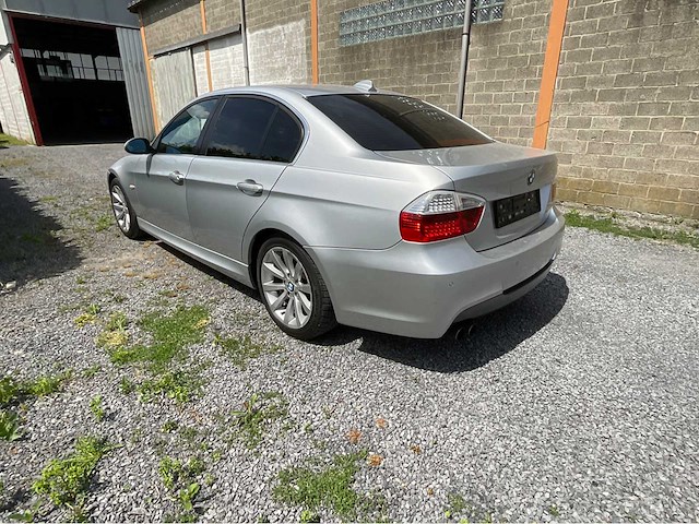 Bmw - 2005 - 325i - afbeelding 16 van  22