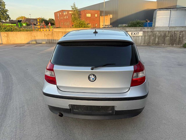 Bmw - 2006 - 118 - - personenauto - afbeelding 3 van  26