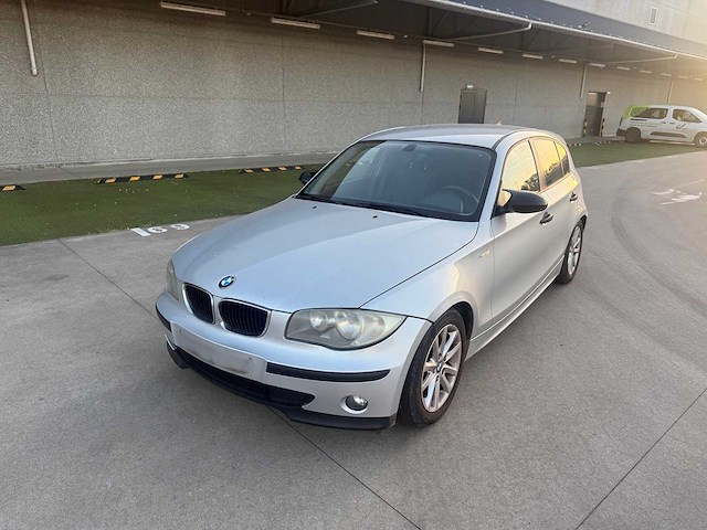 Bmw - 2006 - 118 - - personenauto - afbeelding 20 van  26