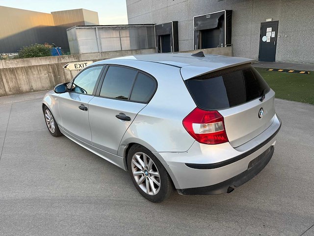 Bmw - 2006 - 118 - - personenauto - afbeelding 3 van  14