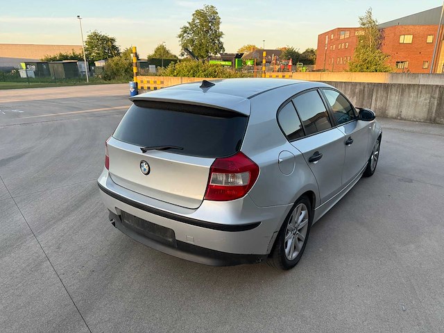 Bmw - 2006 - 118 - - personenauto - afbeelding 14 van  14