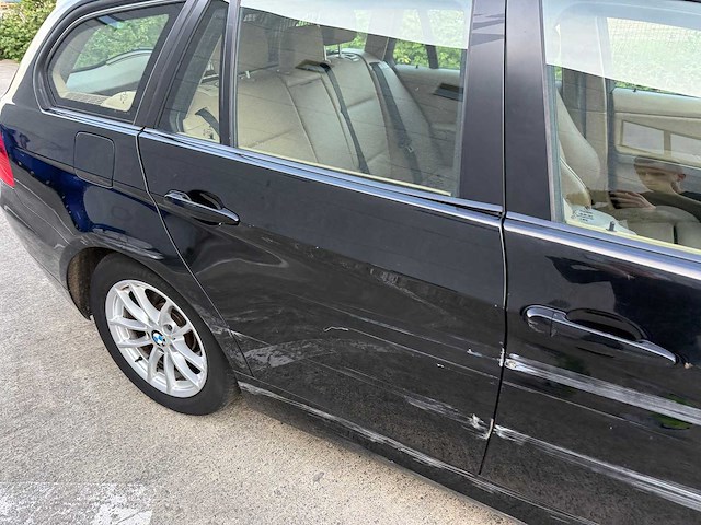 Bmw - 2006 - 318 - benzine - personenauto - afbeelding 1 van  18