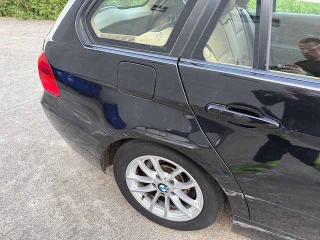 Bmw - 2006 - 318 - benzine - personenauto - afbeelding 2 van  18