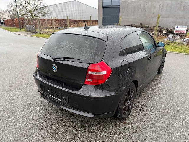 Bmw - 2008 - 118 - personenauto - afbeelding 3 van  29