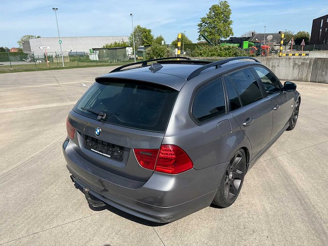 Bmw - 2008 - 318 d - - personenauto - afbeelding 2 van  21