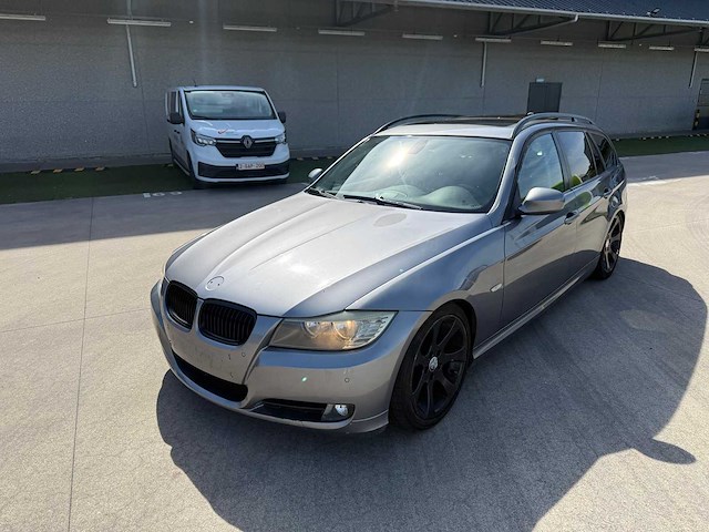 Bmw - 2008 - 318 d - - personenauto - afbeelding 16 van  21