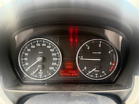 Bmw - 2008 - 318d - personenauto - afbeelding 13 van  27