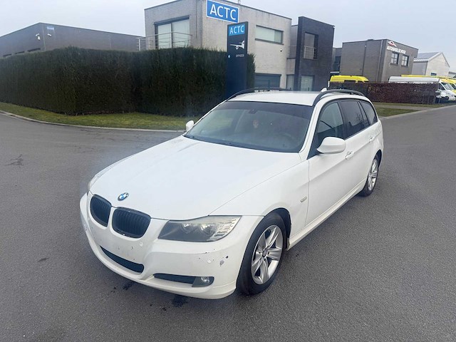Bmw - 2008 - 318d - personenauto - afbeelding 25 van  27