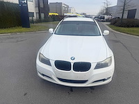 Bmw - 2008 - 318d - personenauto - afbeelding 18 van  27