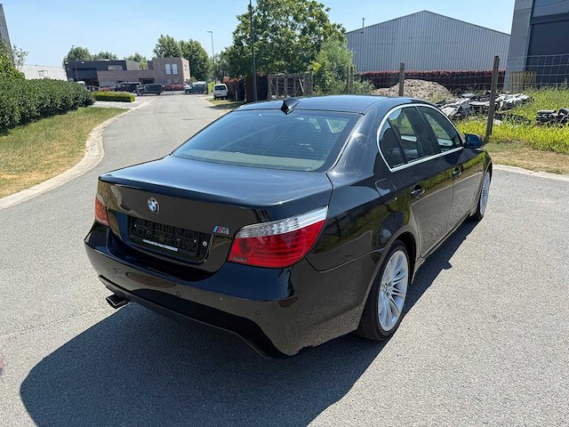 Bmw - 2008 - 520 d - sedan - personenauto - afbeelding 2 van  20