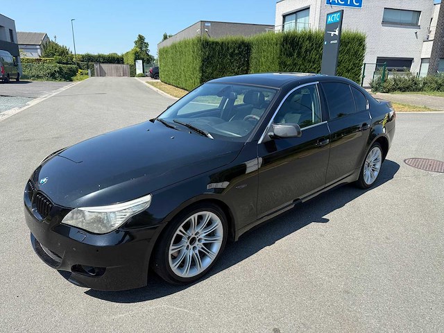 Bmw - 2008 - 520 d - sedan - personenauto - afbeelding 1 van  20