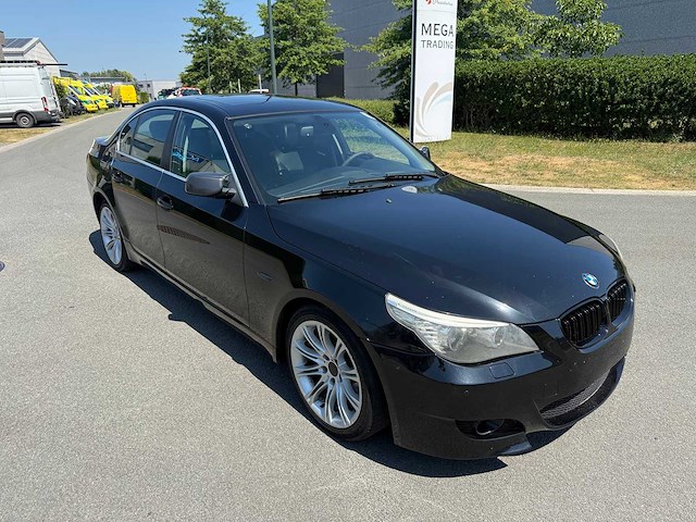 Bmw - 2008 - 520 d - sedan - personenauto - afbeelding 18 van  20