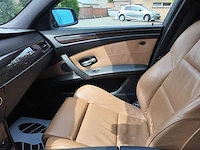 Bmw - 2008 - 520d m-pack - personenauto - afbeelding 2 van  21