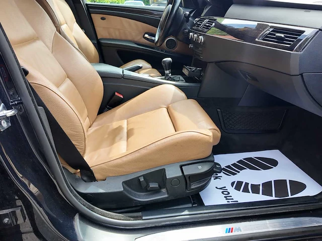 Bmw - 2008 - 520d m-pack - personenauto - afbeelding 8 van  21