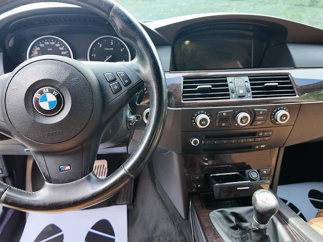 Bmw - 2008 - 520d m-pack - personenauto - afbeelding 20 van  21