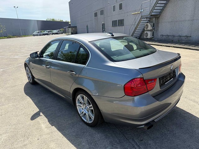 Bmw - 2009 - 318 - sedan - personenauto - afbeelding 5 van  19