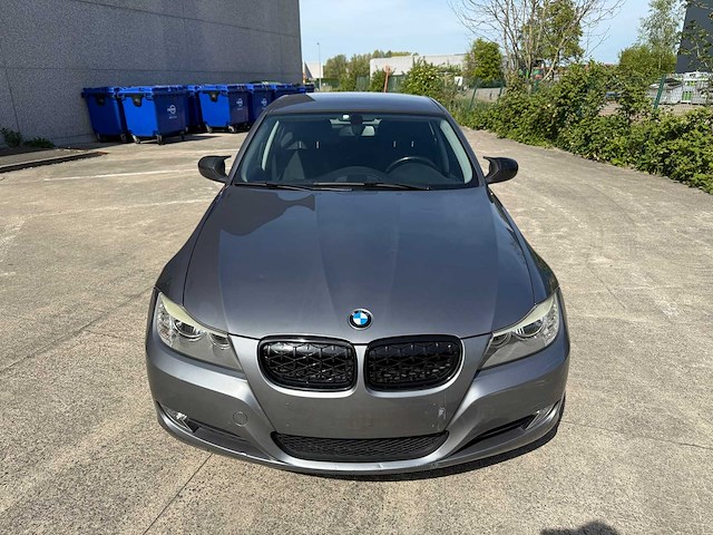 Bmw - 2009 - 318 - sedan - personenauto - afbeelding 16 van  19