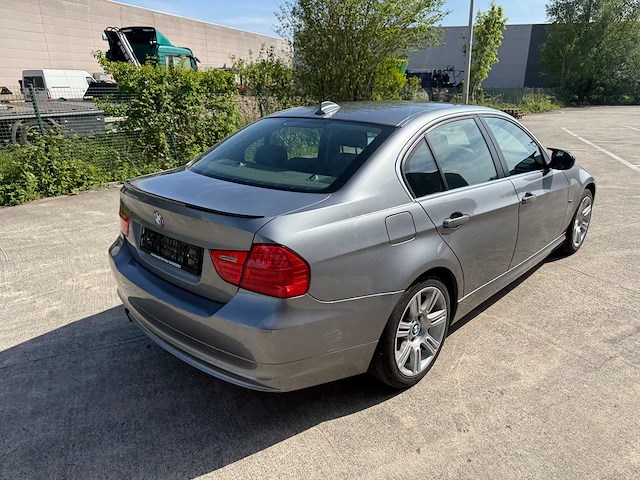 Bmw - 2009 - 318 - sedan - personenauto - afbeelding 19 van  19