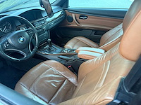 Bmw - 2009 - 320 - cabrio - personenauto - afbeelding 13 van  40