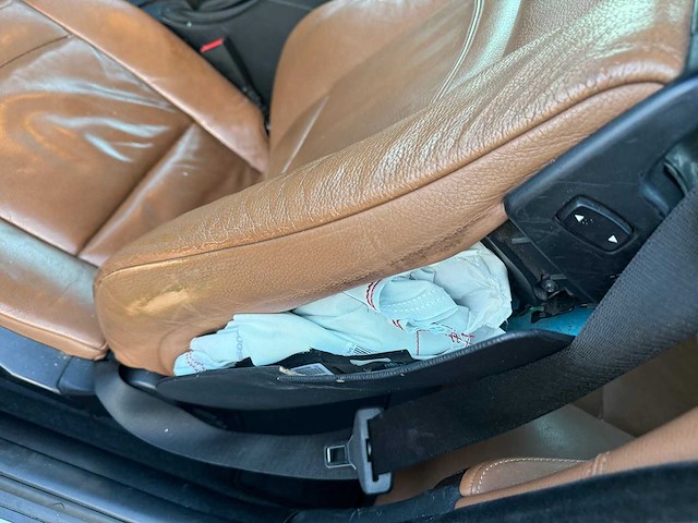 Bmw - 2009 - 320 - cabrio - personenauto - afbeelding 22 van  40