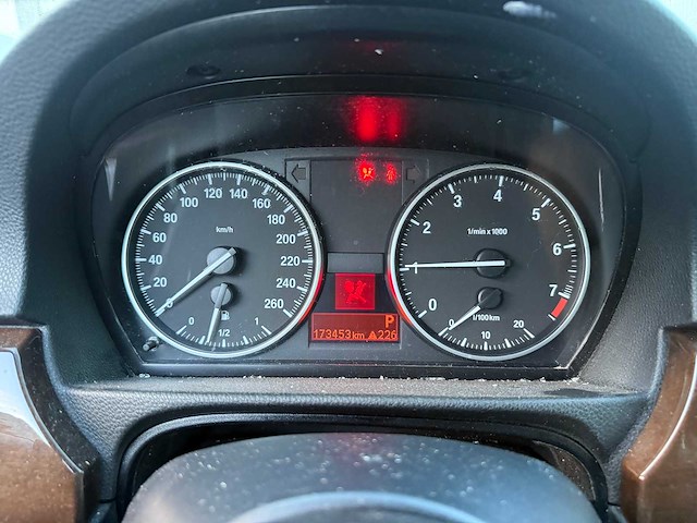 Bmw - 2009 - 320 - cabrio - personenauto - afbeelding 28 van  40