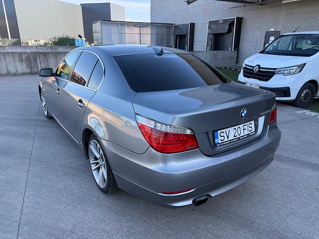 Bmw - 2009 - 520 - sedan - personenauto - afbeelding 8 van  29