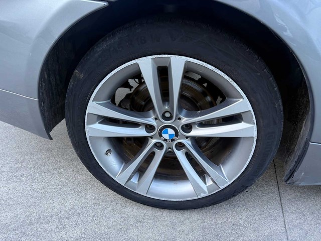 Bmw - 2009 - 520 - sedan - personenauto - afbeelding 14 van  29