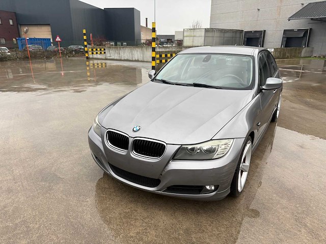 Bmw - 2010 - 316 d - personenwagen - personenauto - afbeelding 31 van  35